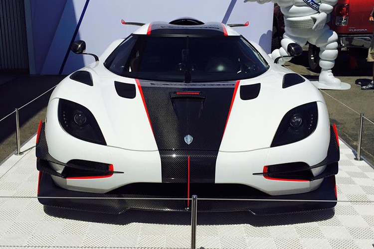 Sieu xe Koenigsegg One:1 cuoi cung, dau tien tren dat My-Hinh-3